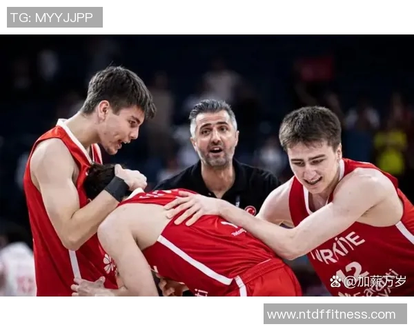 西安网球队战术解析：如何在比赛中提升团队协作与个人发挥