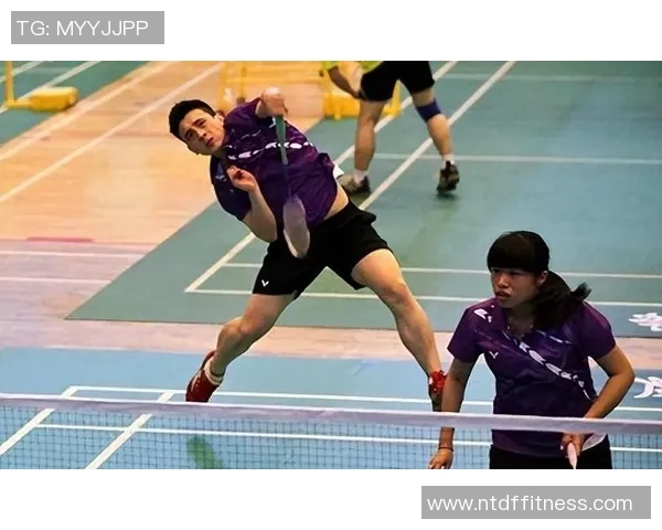 专访羽毛球明星赵伟揭秘他成功背后的训练与心路历程